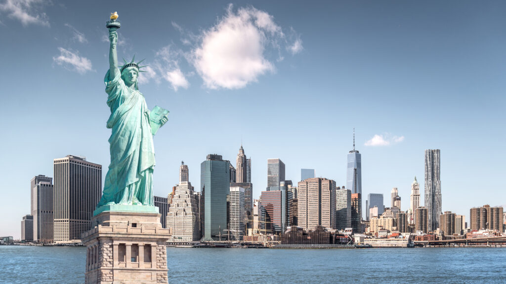 The,Statue,Of,Liberty,,Landmarks,Of,New,York,City,With